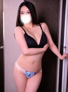 芹沢らら